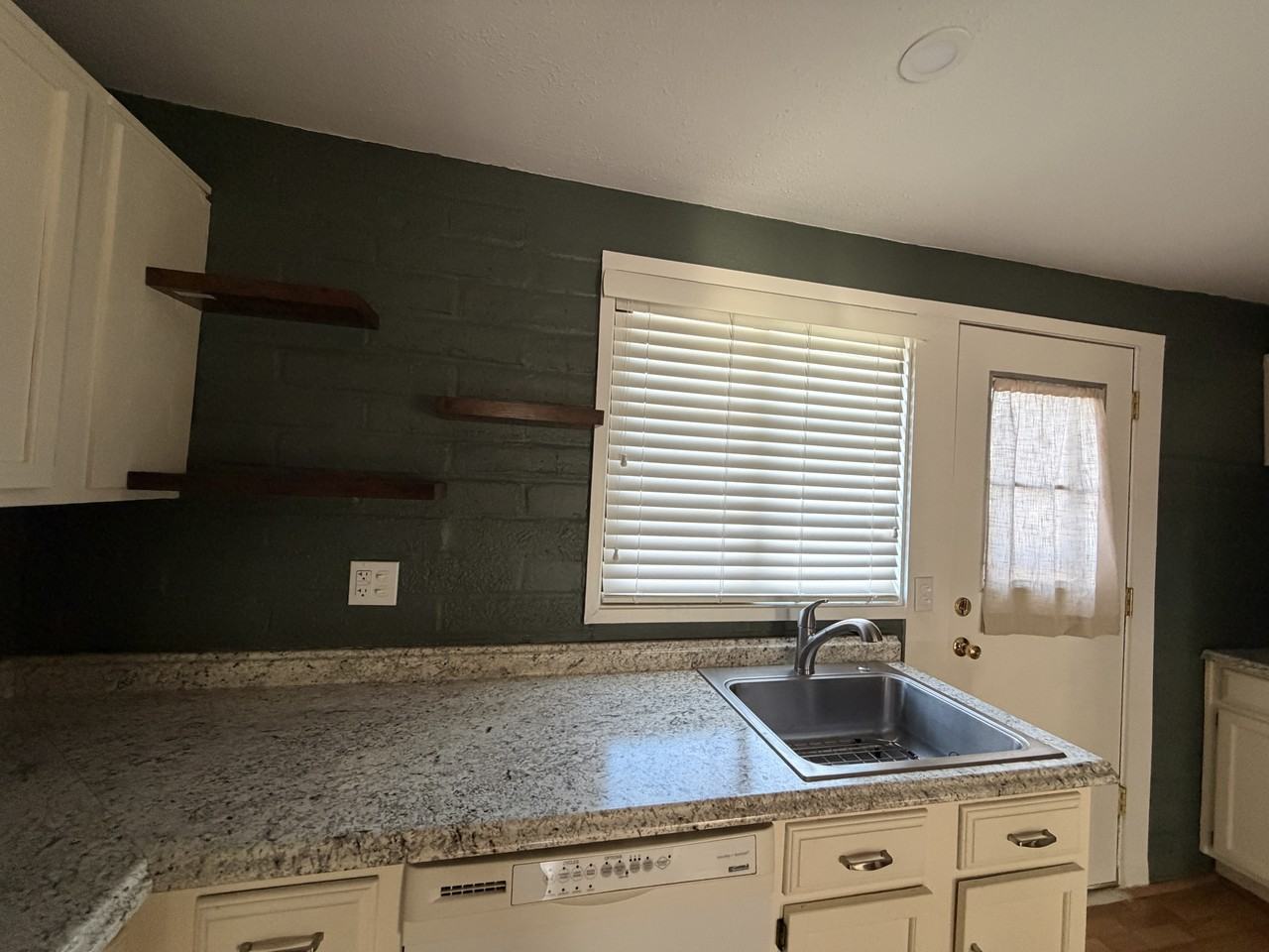 403 S Paseo Tierra #B - Photo 2 of 11