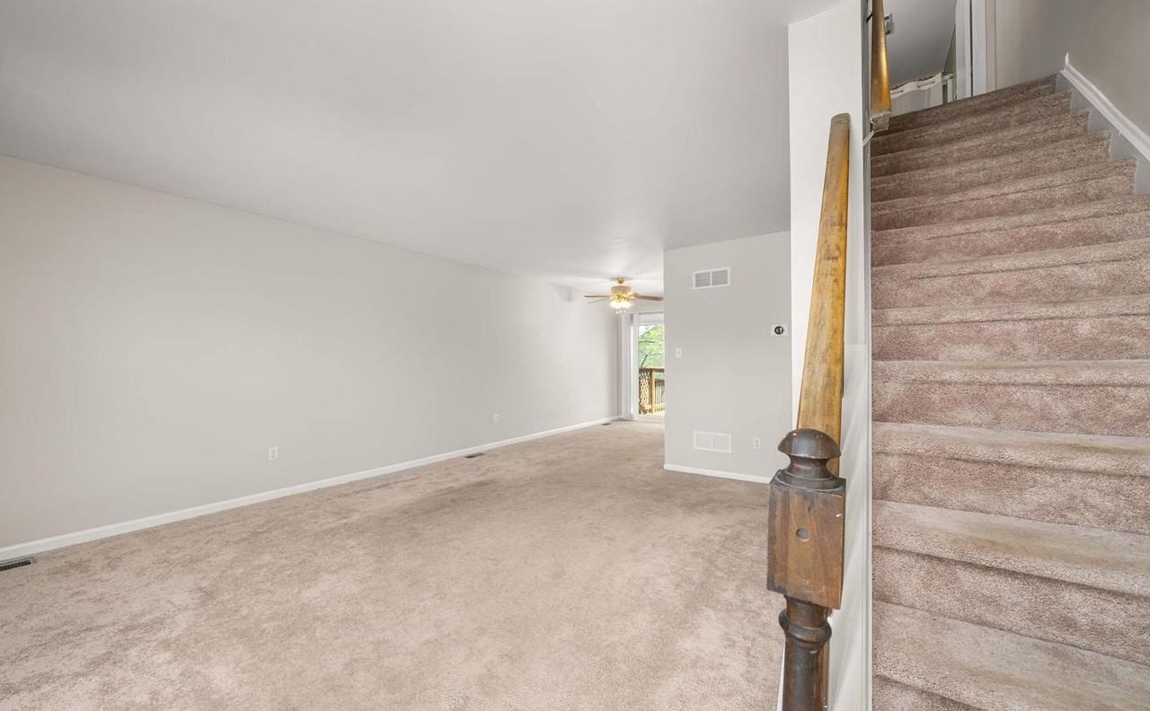 9 Mactavish Ct - Photo 2 of 21