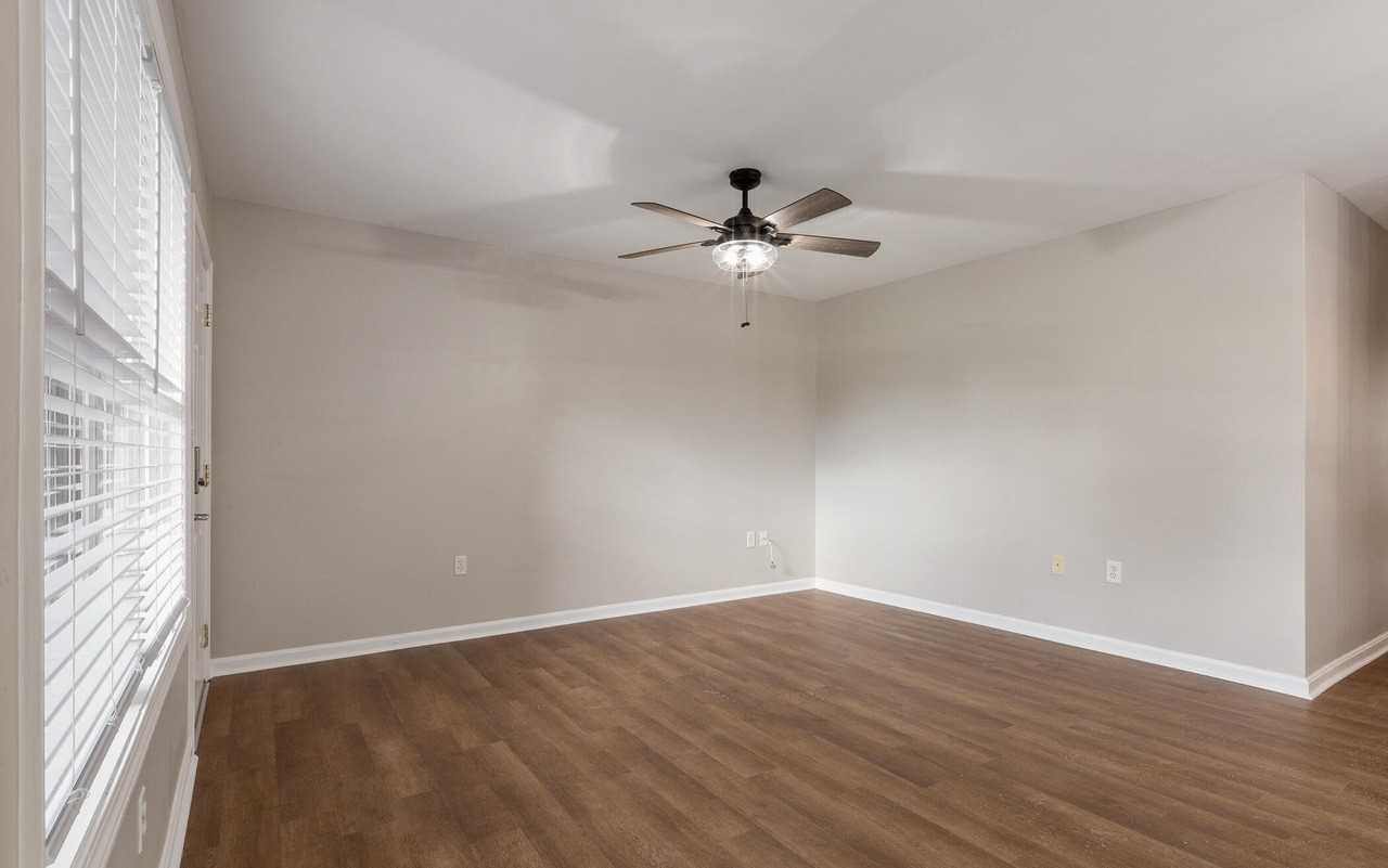 3802 Falcon Crest Dr - Photo 3 of 26