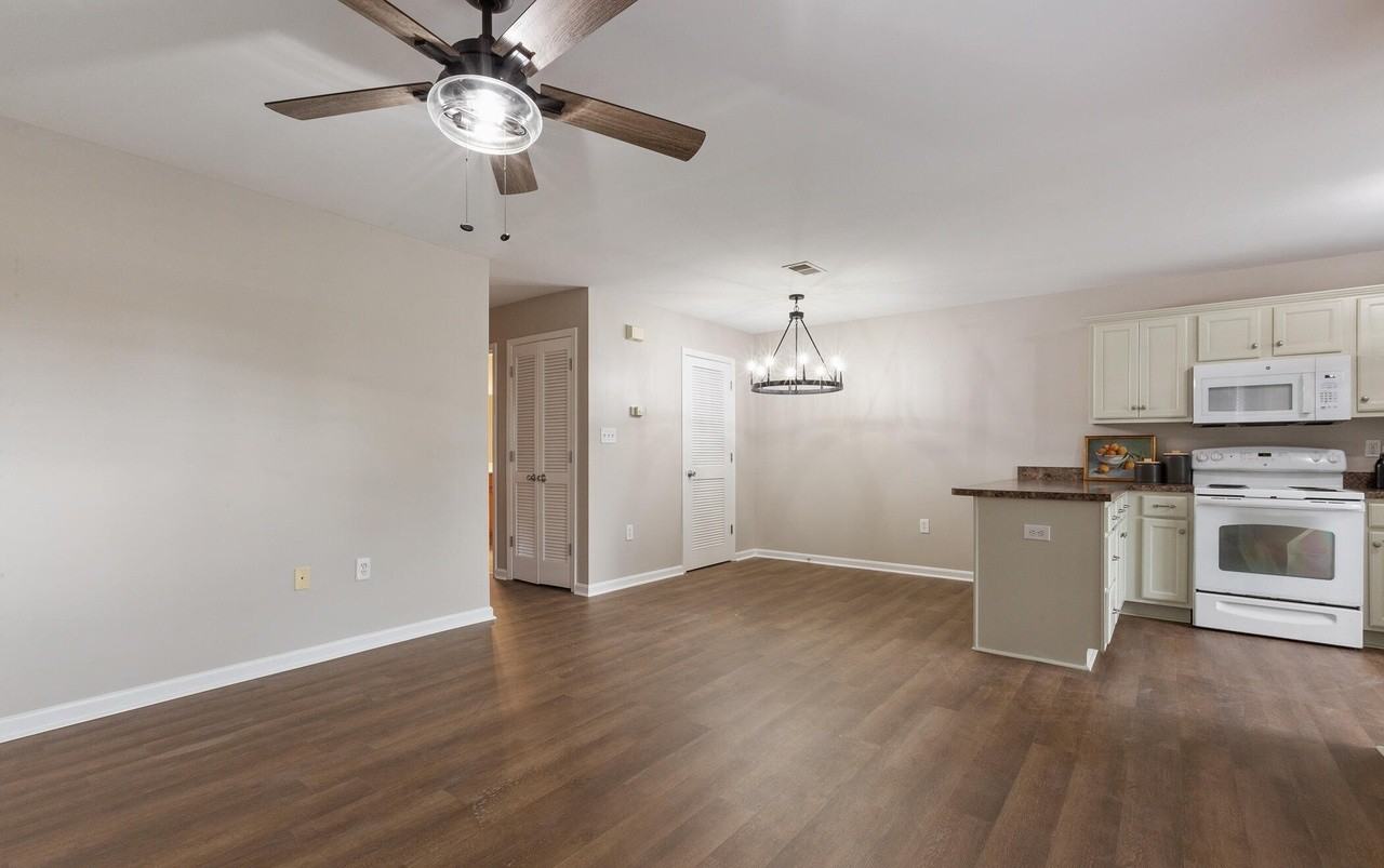 3802 Falcon Crest Dr - Photo 4 of 26