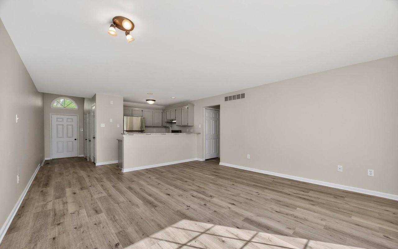 103 Fairfield Ct - Photo 6 of 27