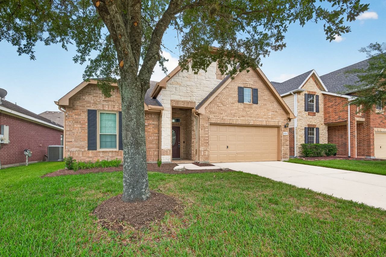 4606 E Meadow Dr - Photo 2 of 50