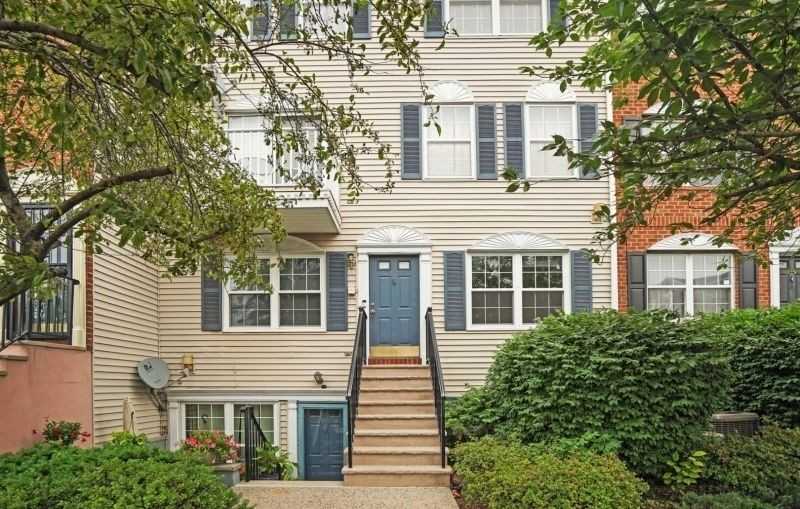 92 Callahan Ct - Photo 4 of 38