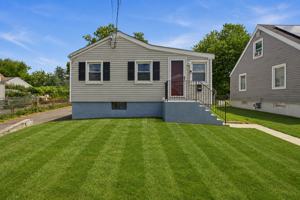 featured image of 1300 Reservoir Ave