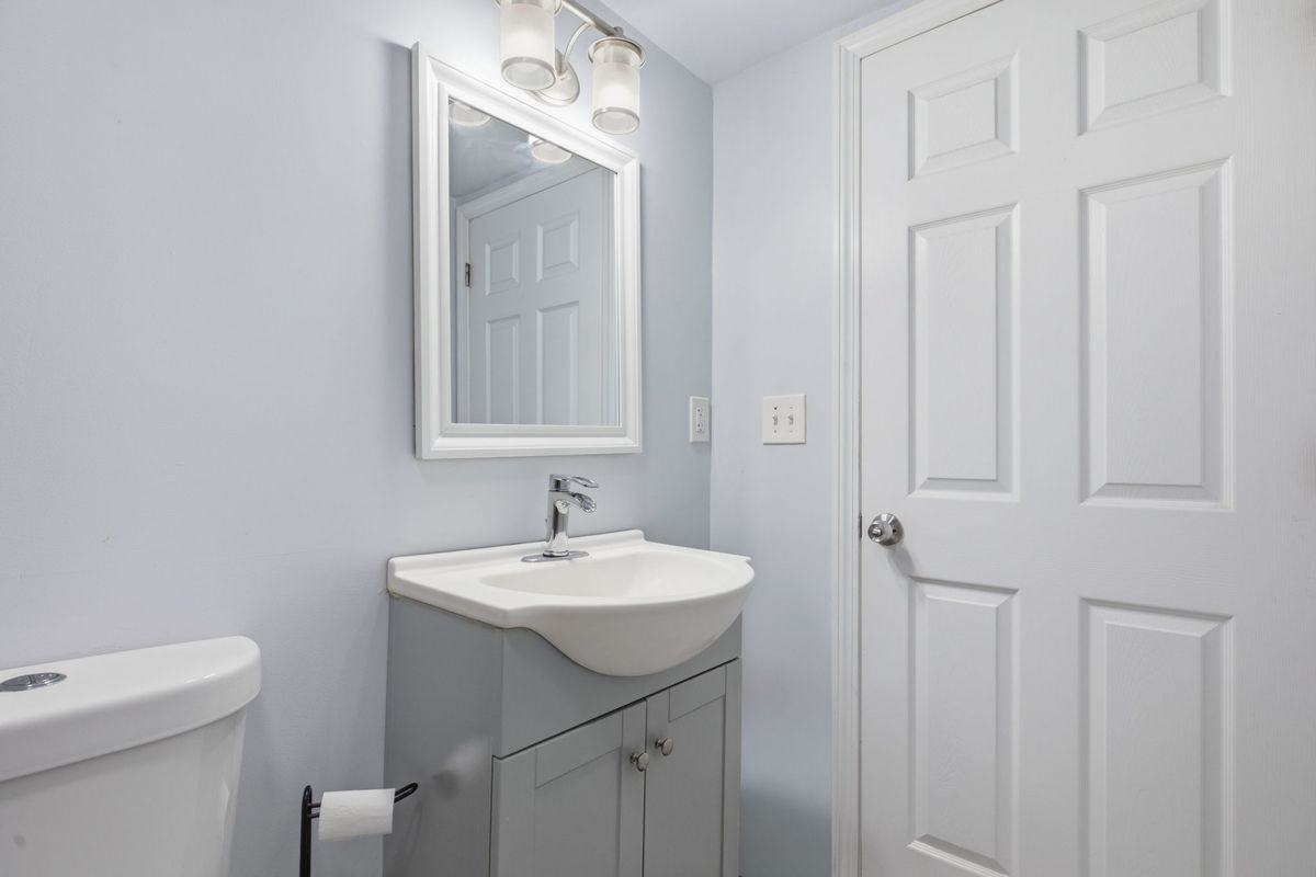 1300 Reservoir Ave - Photo 6 of 10