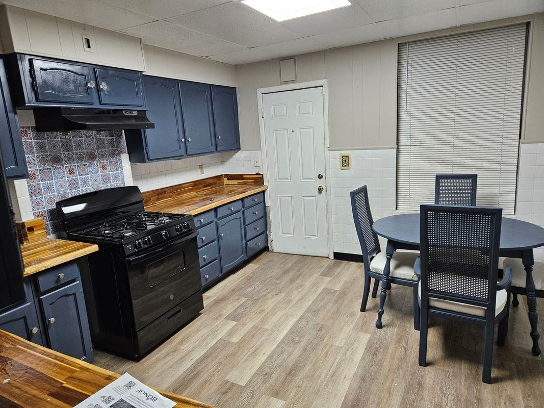 5256 Lotus Ave - Photo 5 of 6