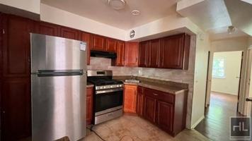 featured image of 1440 E 85th St
