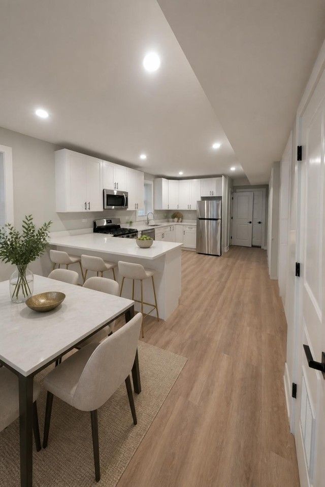 2850 N Avers Ave - Photo 3 of 10