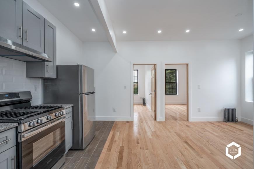 833 Cleveland St - Photo 2 of 10