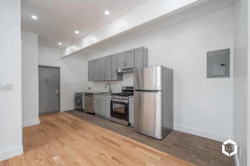 833 Cleveland St - Photo 7 of 10