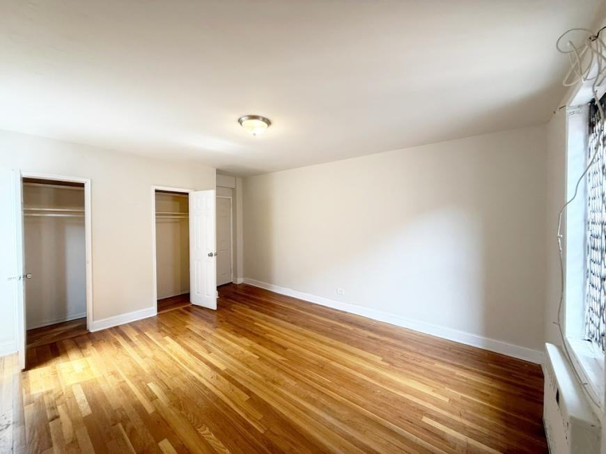 175 Hawthorne St - Photo 3 of 10