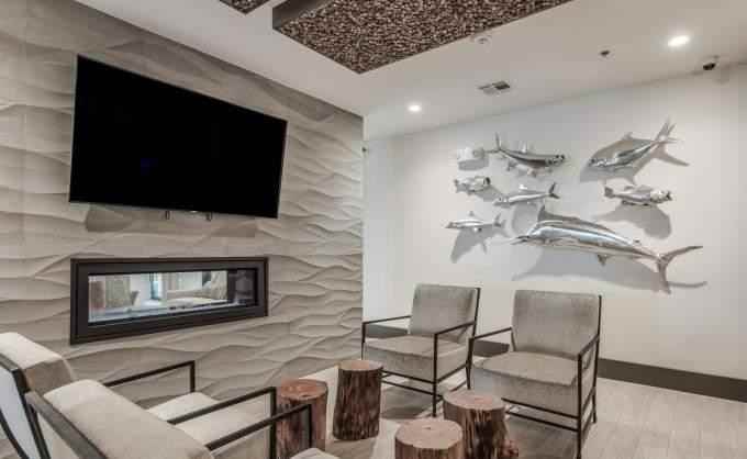 368 N Wesley Dr - Photo 3 of 10