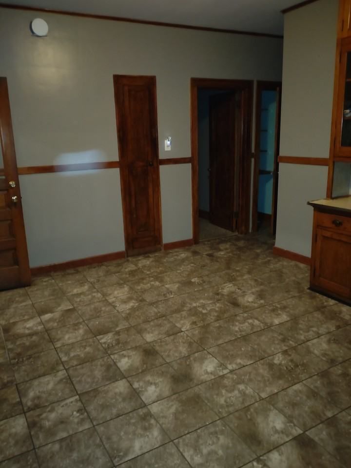 W 24th St #2 - Photo 4 of 12