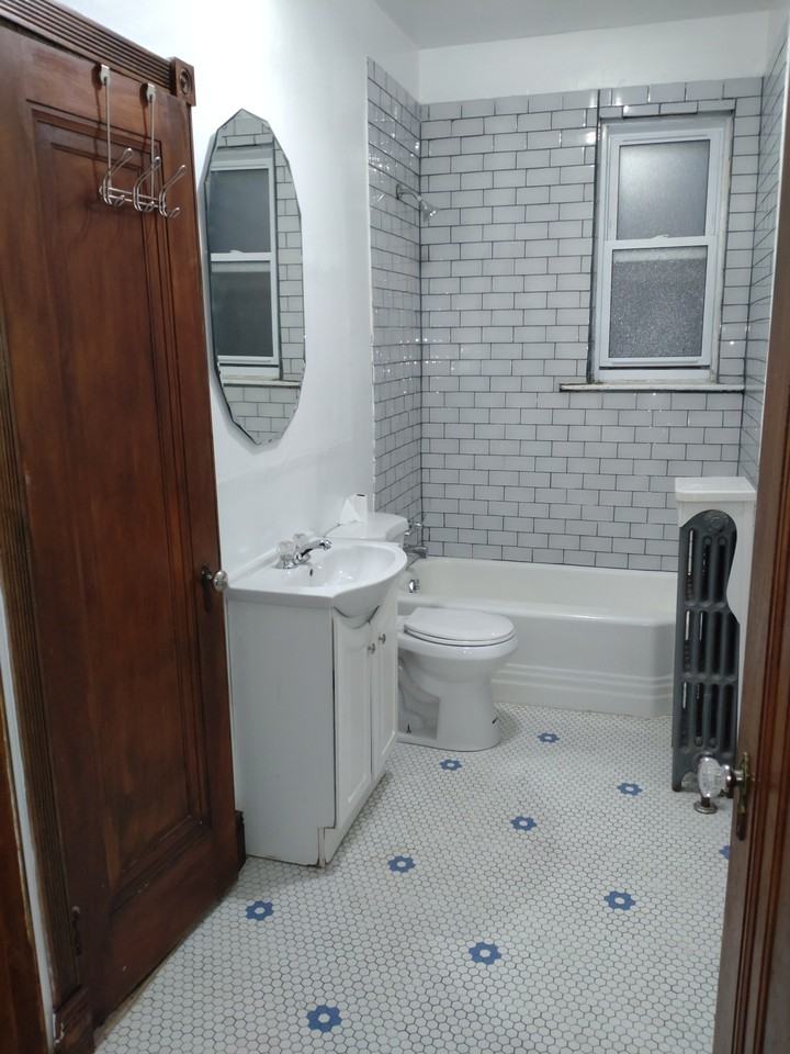 W 24th St #2 - Photo 5 of 12