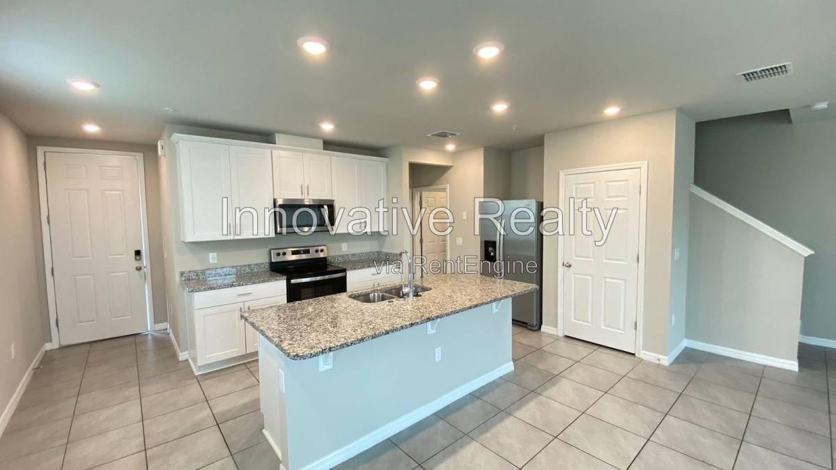 2522 Sweet Viburnum Way - Photo 2 of 10