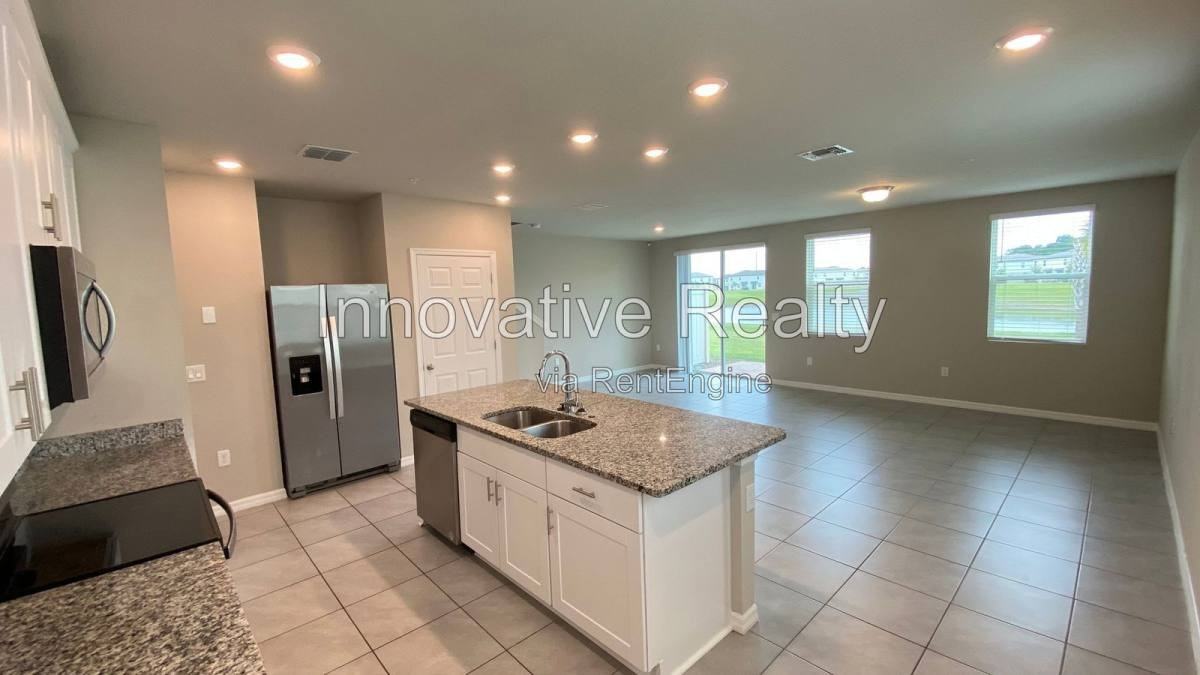 2522 Sweet Viburnum Way - Photo 4 of 10