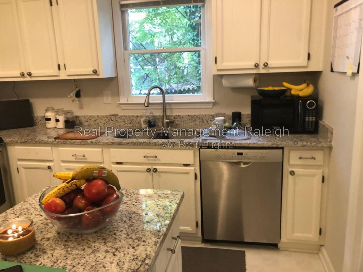 4709 Worchester Pl - Photo 6 of 10