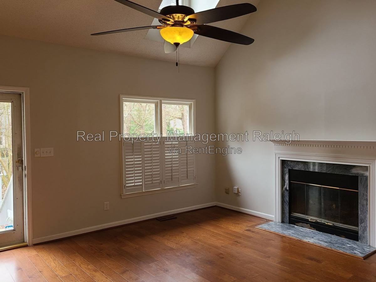 4709 Worchester Pl - Photo 7 of 10