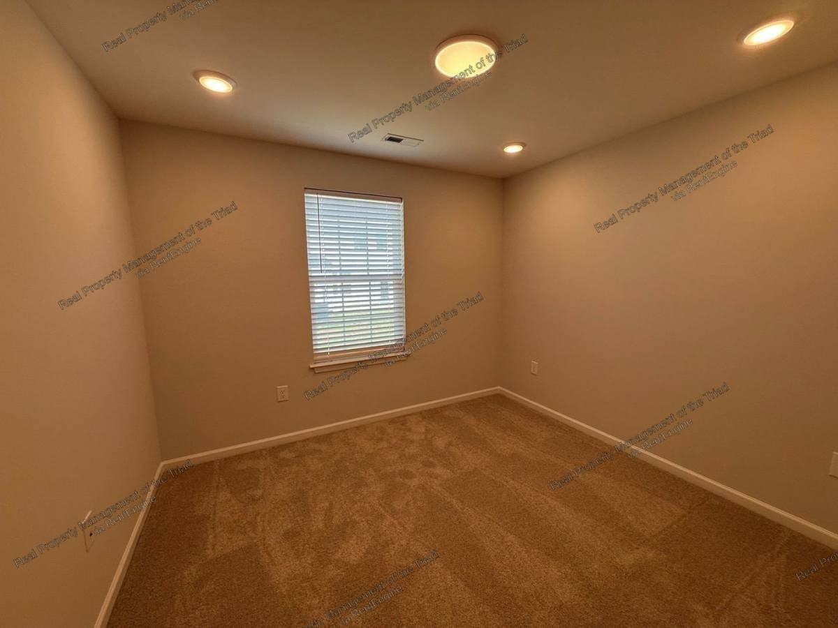 702 Dusk Vista Way - Photo 7 of 18