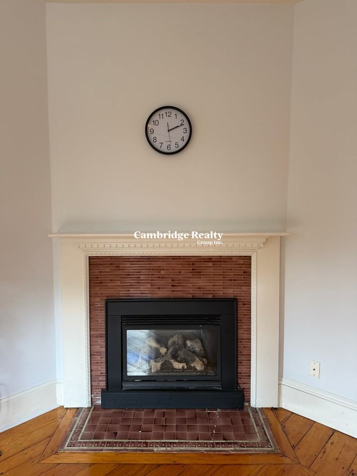 371 Broadway #2 - Photo 6 of 16