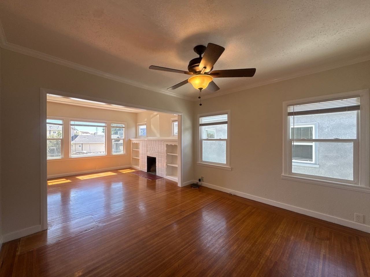 5440 Trask St - Photo 5 of 20
