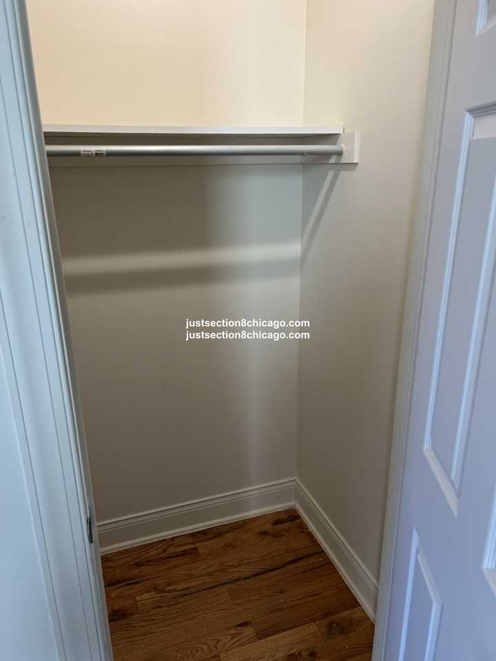 1526 S Kedzie Ave #3 - Photo 6 of 9