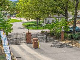 featured image of 1875 Camberley Cir