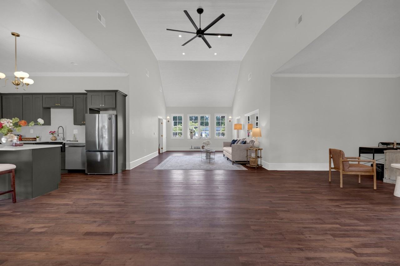 Fairfax Manor Townhomes - Photo 5 of 23