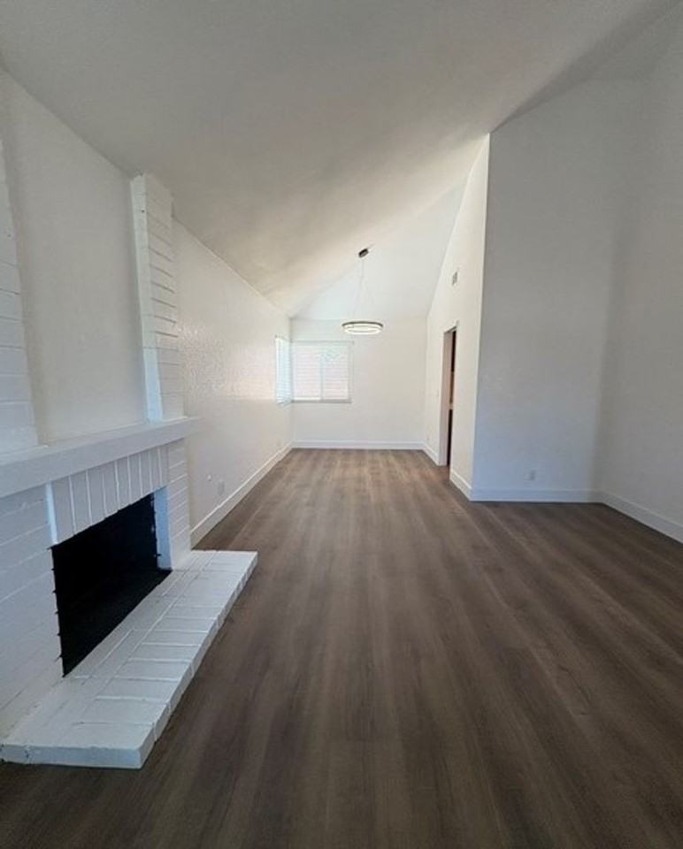 514 Avenida Presidio - Photo 5 of 26
