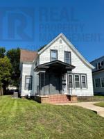 featured image of 1204 Manhattan St