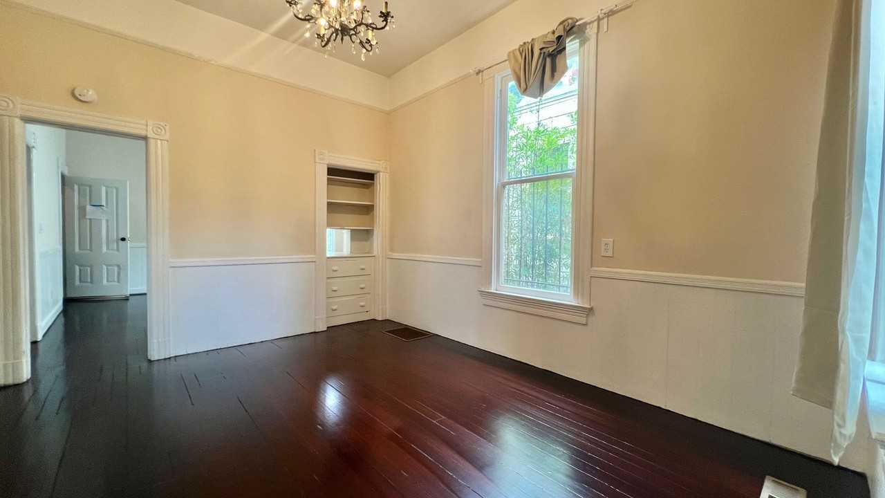 813 Wood St - Photo 4 of 24