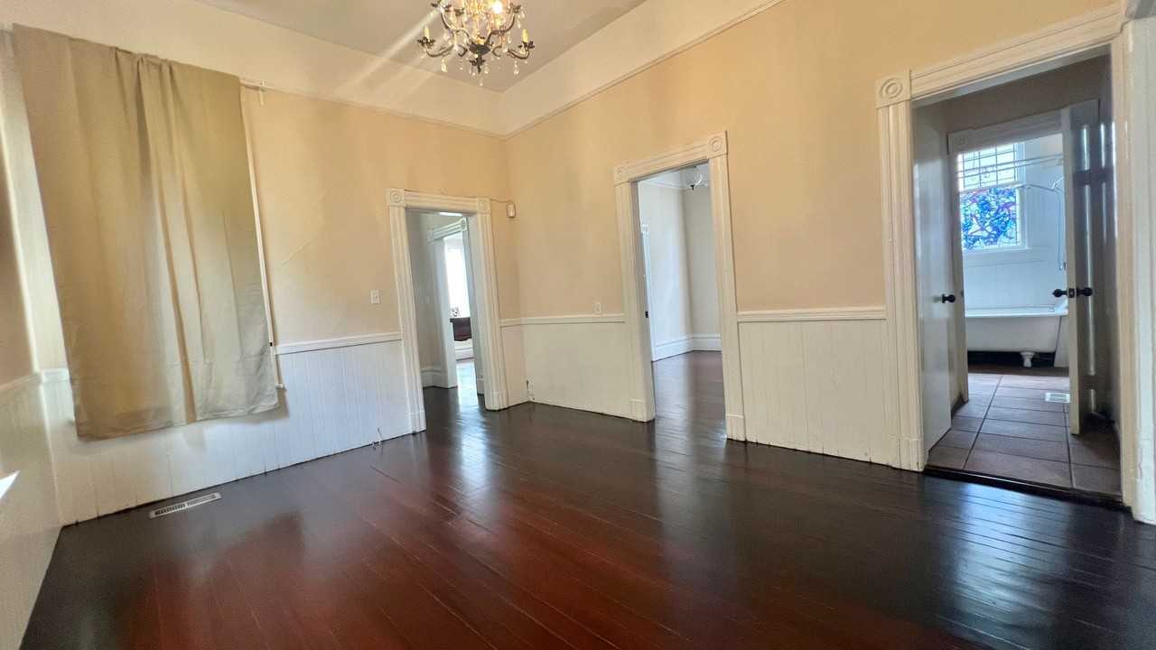 813 Wood St - Photo 5 of 24