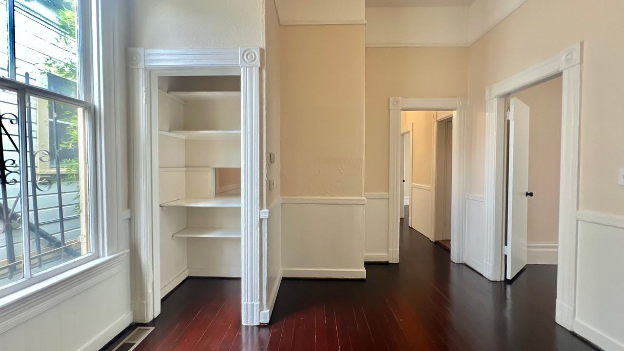 813 Wood St - Photo 6 of 24