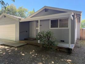 1321 Chestnut Ln - Photo 1 of 1