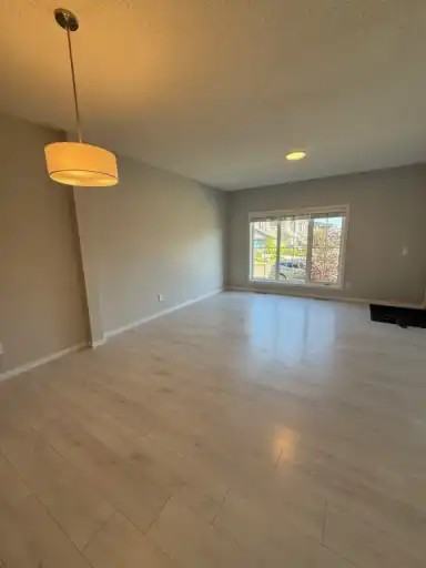 22529 93 Ave Nw - Photo 3 of 12