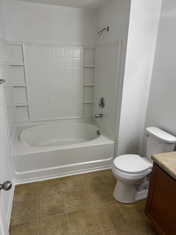 226 Shenandoah Dr #1 - Photo 4 of 21