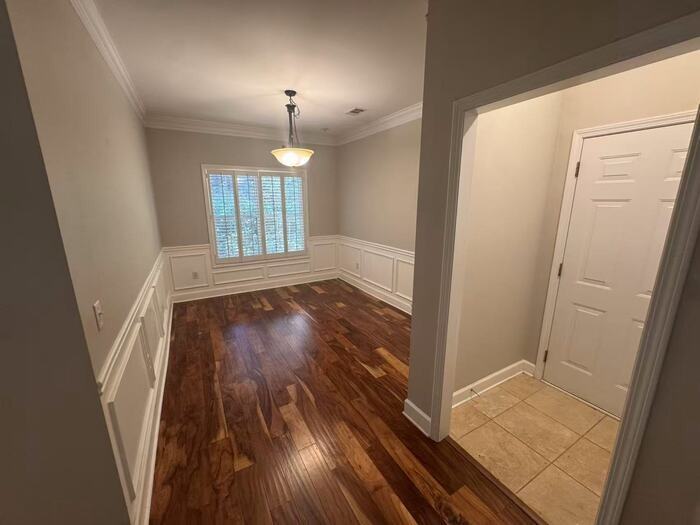 10870 Kimball Crest Dr - Photo 4 of 14