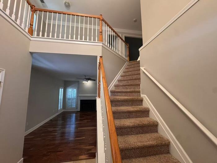 10870 Kimball Crest Dr - Photo 7 of 14