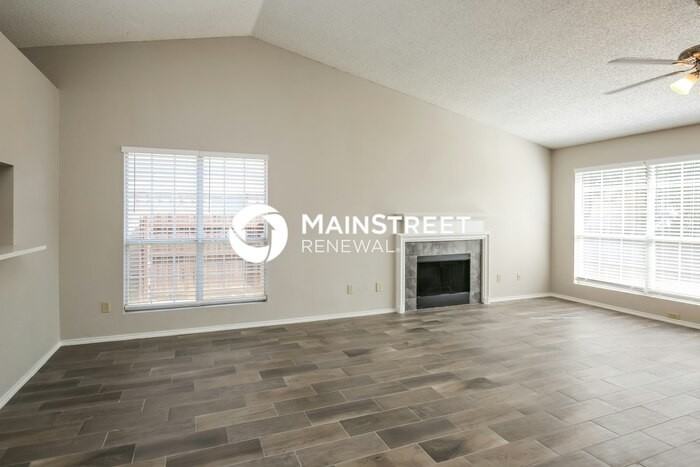 6820 Lyndale Dr - Photo 2 of 16