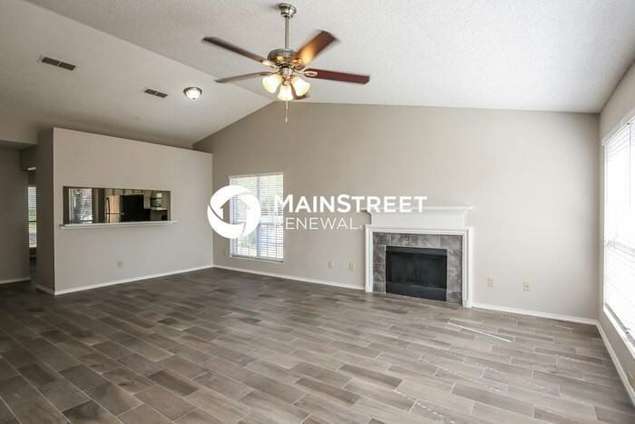 6820 Lyndale Dr - Photo 4 of 16
