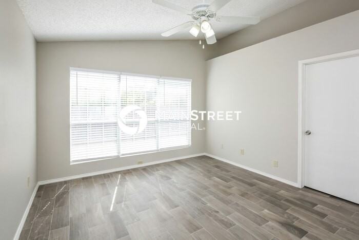 6820 Lyndale Dr - Photo 7 of 16
