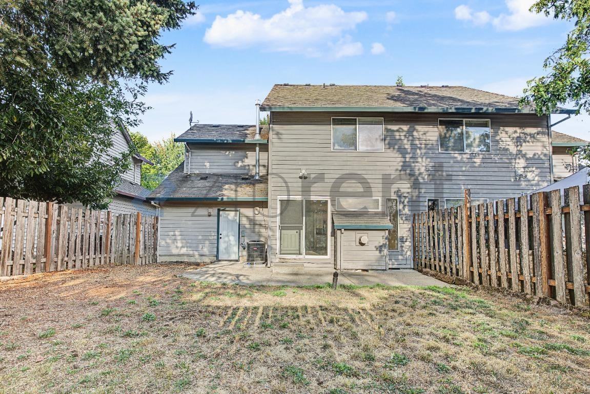 803 Ne 70th Ave - Photo 6 of 23