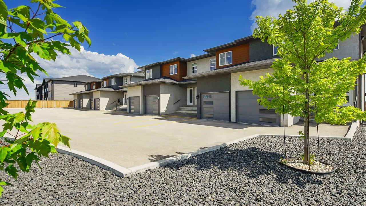 51 & 61 Edgemont Place - Photo 3 of 8