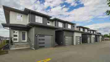 featured image of 51 Ashford Lane