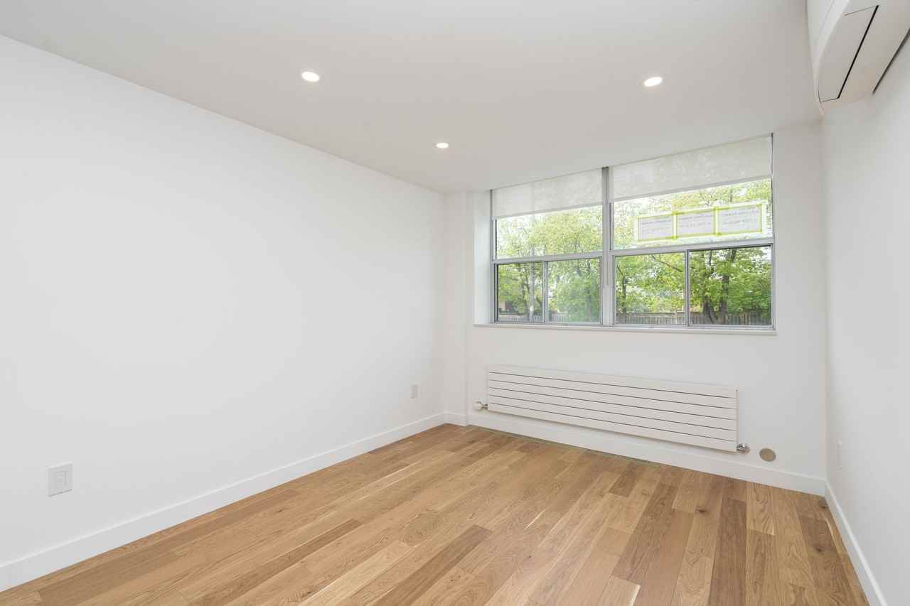 457 Marlee Avenue - Photo 5 of 10