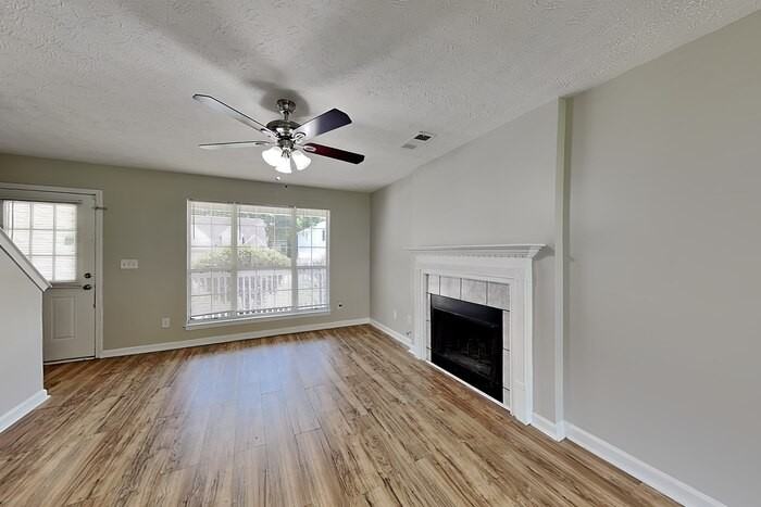 5712 Hidden Brook Cir - Photo 2 of 19