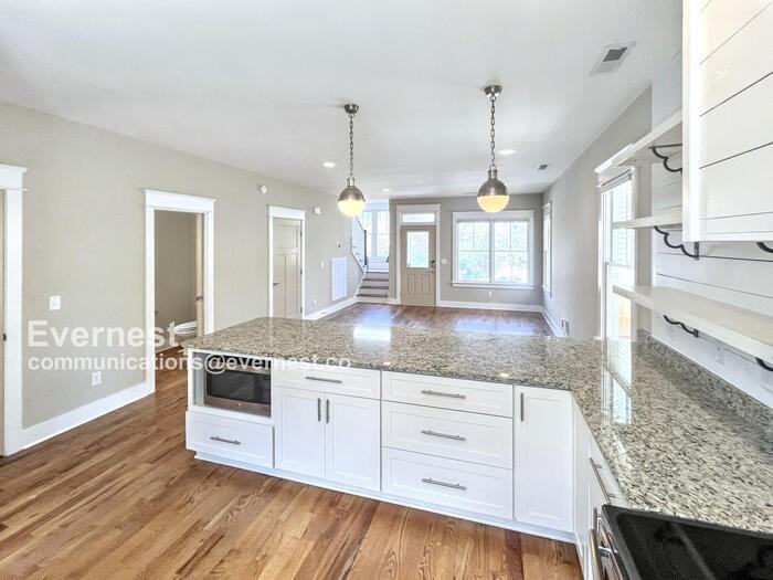 1501D 9th Ave N - Photo 5 of 31