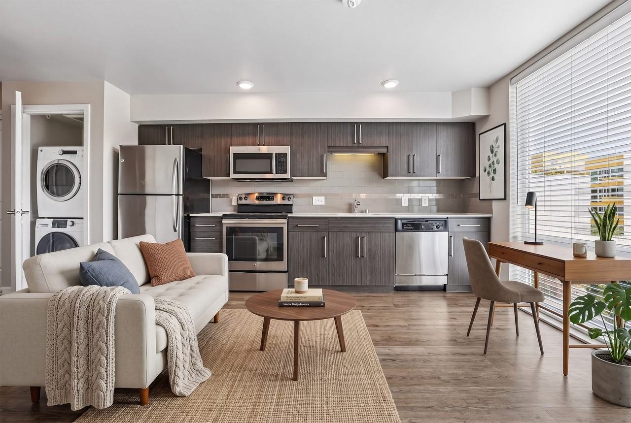Ludwig Apartments - Photo 6 of 21