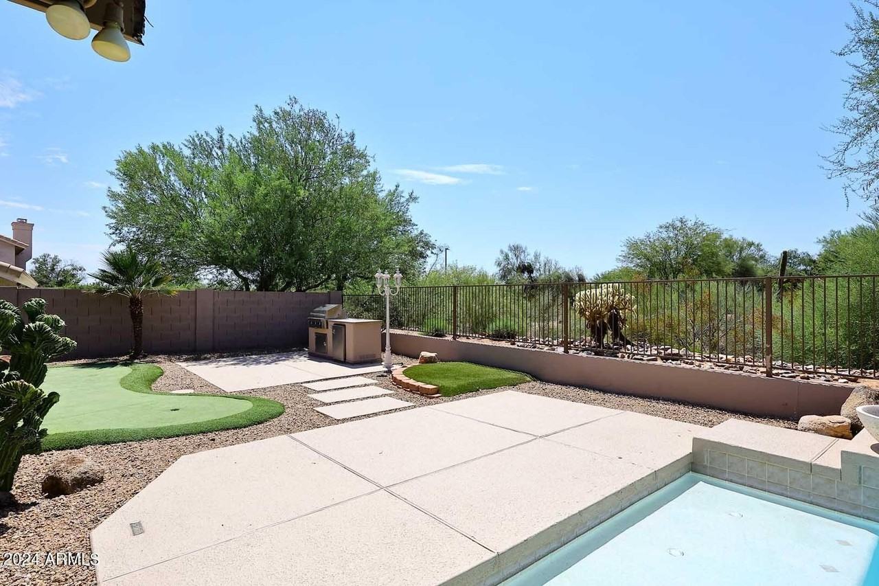 18808 N 92nd Way - Photo 3 of 44