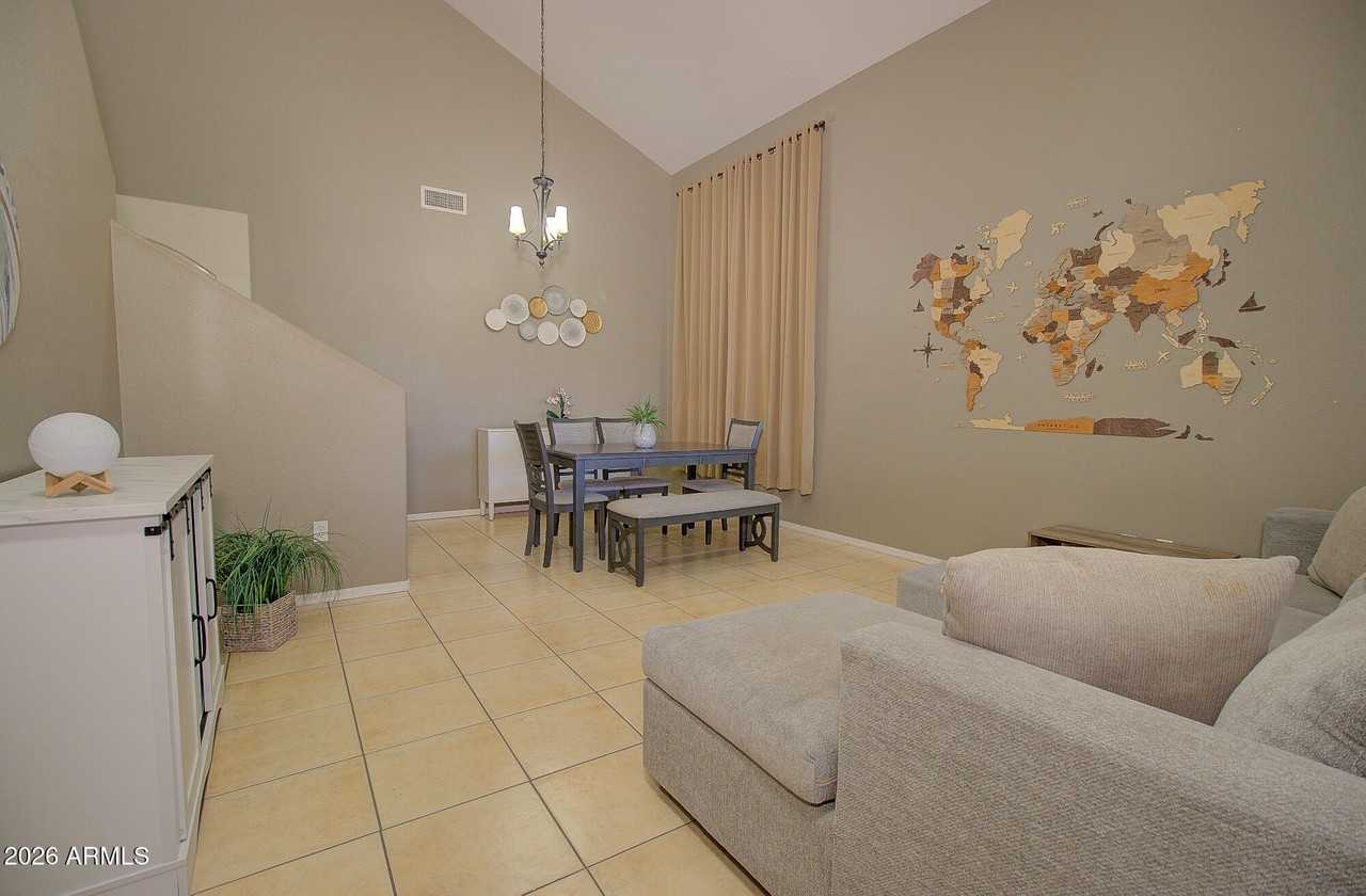 1920 N Palo Verde Ct - Photo 5 of 33